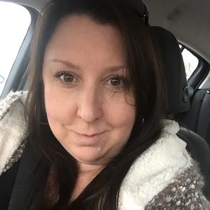 Meet your Posher, Stacy